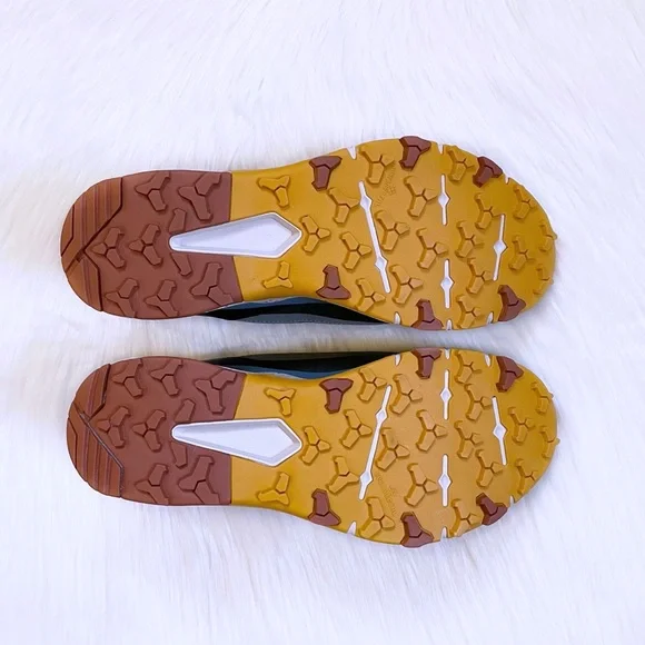 The North Face Men’s VECTIV Taraval Trail Sneakers - Picture 7 of 9